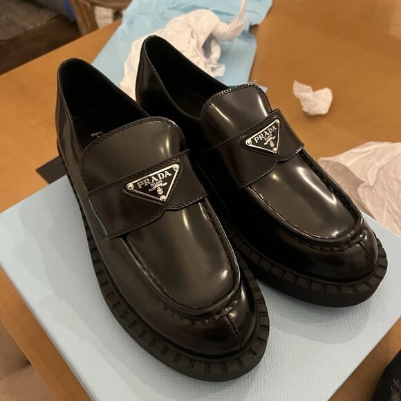 Women's Prada Black Loafers 37 - Picture 1 of 4